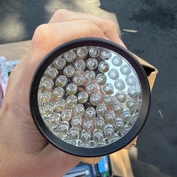 Flashlight - Picture 3 of 3